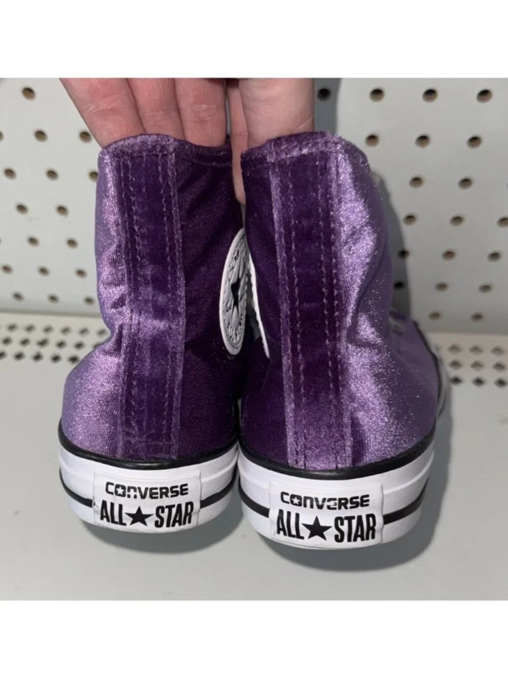 Converse Chuck Taylor All Star Velvet Hi Womens Athletic Shoes Size 7.5 Purple